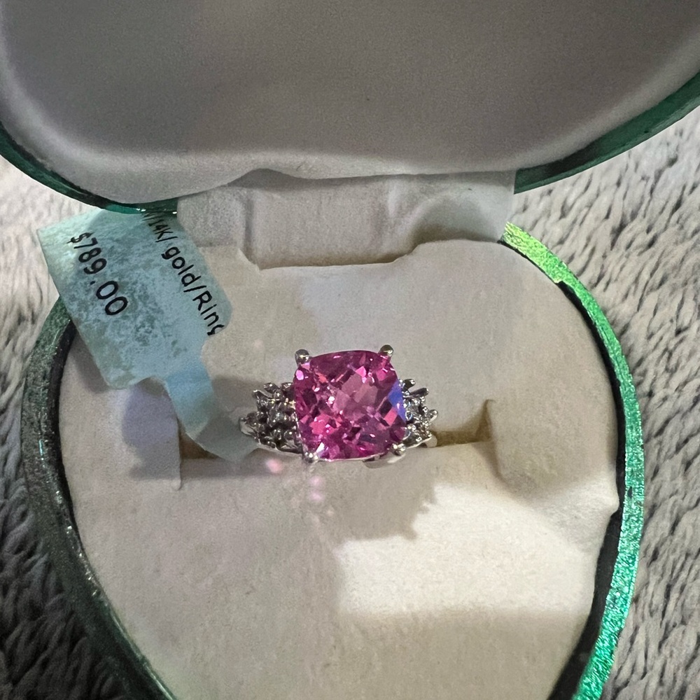 Elegant Pink Sapphire Ring